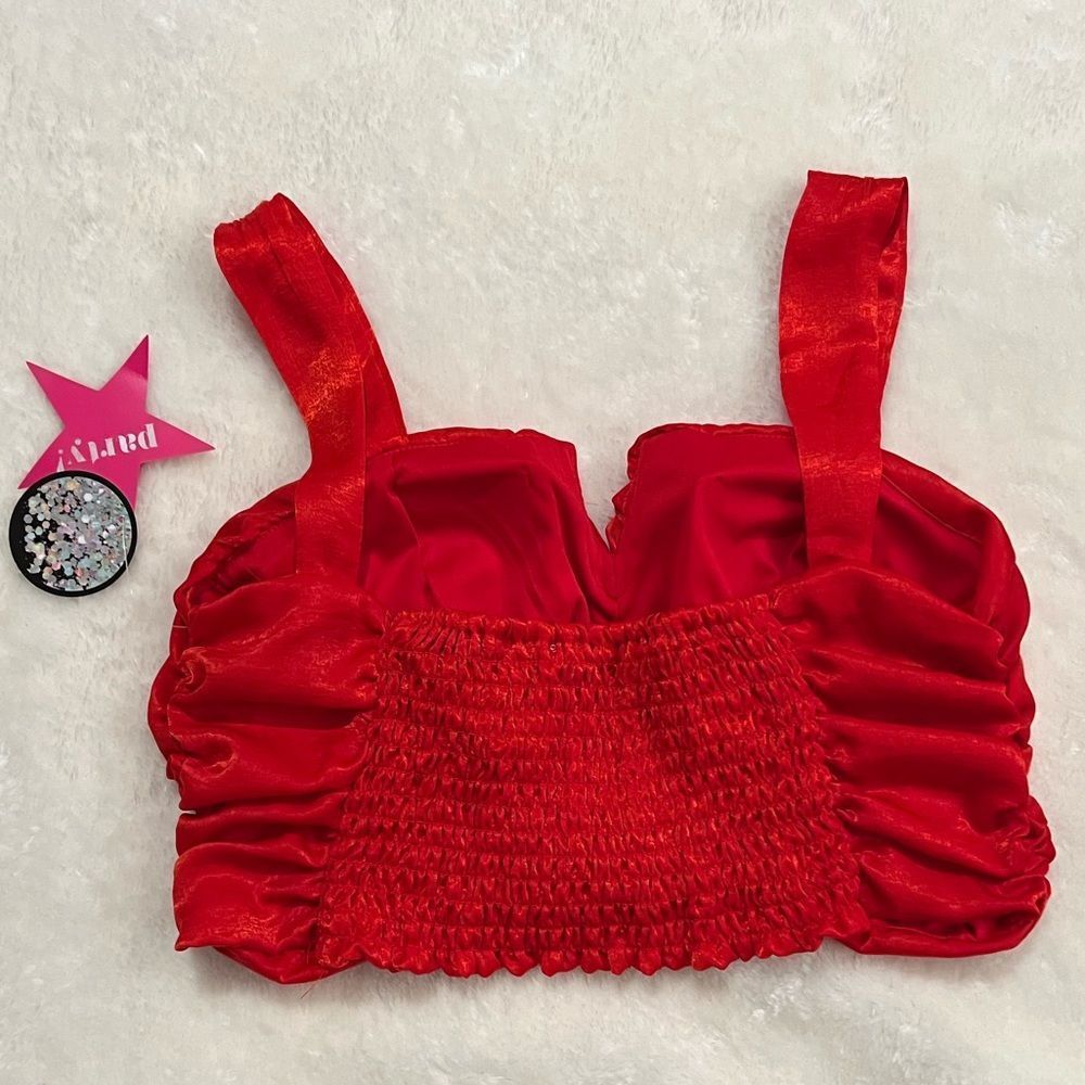 ✨Rabbit Rose Cropped Top - Picture 5 of 5